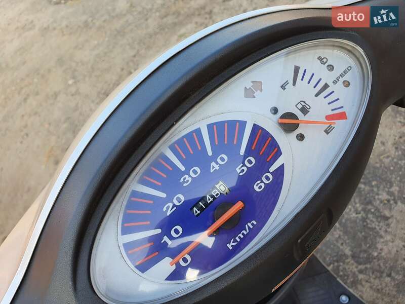 Скутер Honda Dio AF-56 2004 в Остер фото 4 Скутер Honda Dio AF-56 2004 в Остер