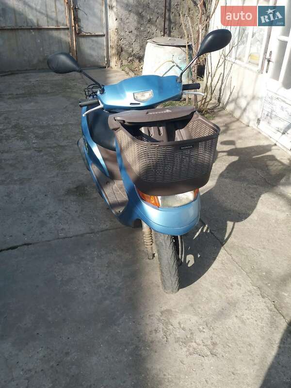 Грузовые мотороллеры, мотоциклы, скутеры, мопеды Honda Dio AF-68 2003 в Татарбунарах