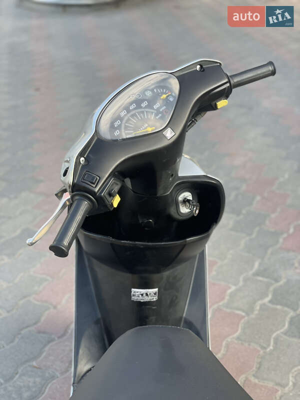 Мопеды Honda Dio AF-68 2011 в Кельменцах