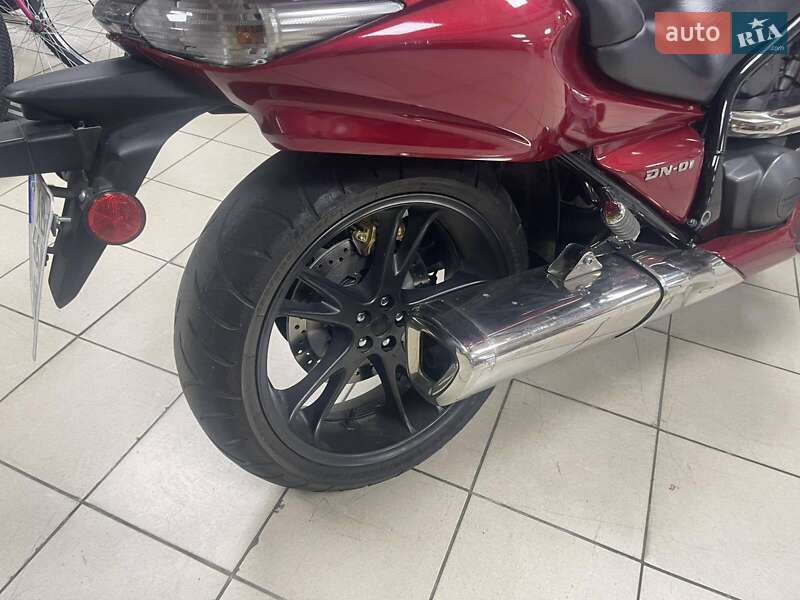 Мотоцикл Круизер Honda DN-01 2009 в Виннице