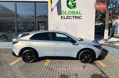 Внедорожник / Кроссовер Honda e:NP2 2024 в 