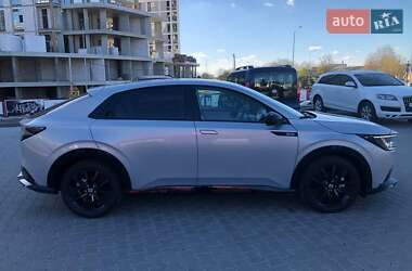 Внедорожник / Кроссовер Honda e:NP2 2024 в 