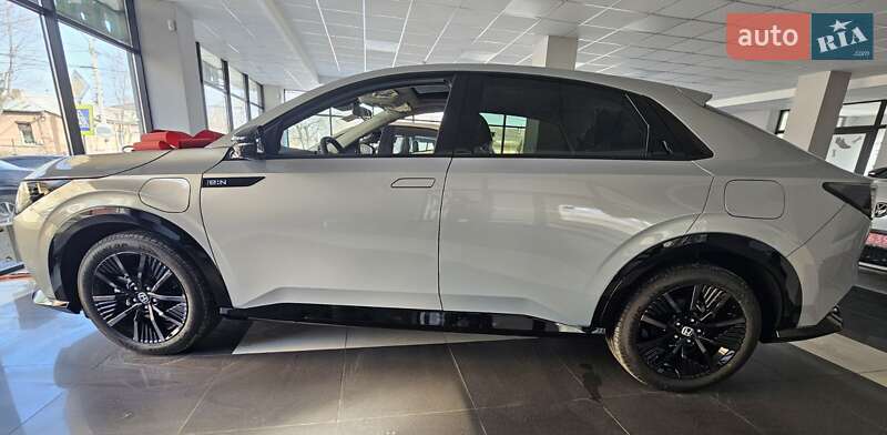 Внедорожник / Кроссовер Honda e:NP2 2024 в Днепре