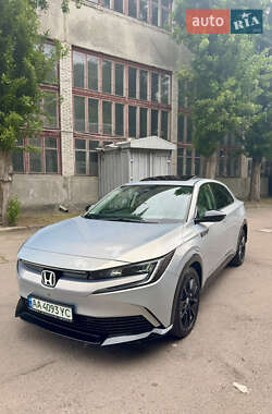 Седан Honda e:NP2 2024 в 
