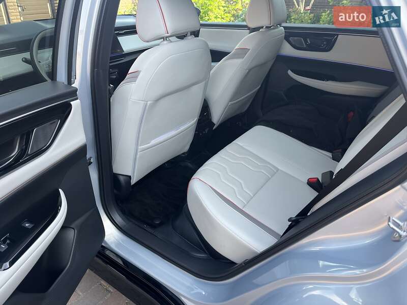 Внедорожник / Кроссовер Honda e:NP2 2024 в Киеве