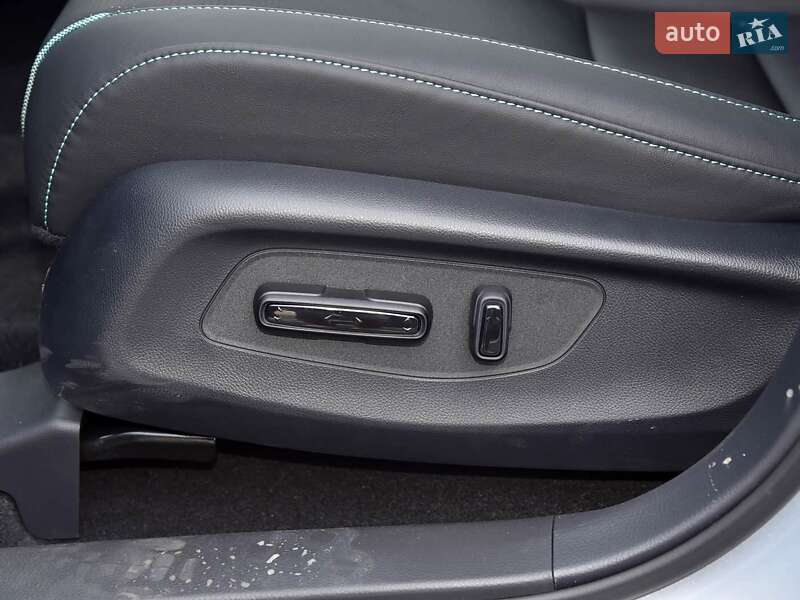 Внедорожник / Кроссовер Honda e:NP2 2024 в Киеве