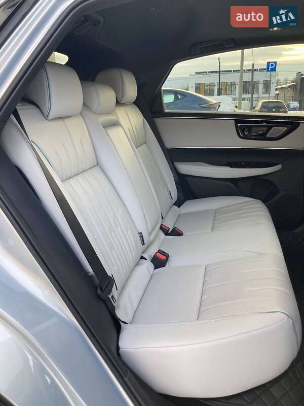 Внедорожник / Кроссовер Honda e:NP2 2024 в Львове