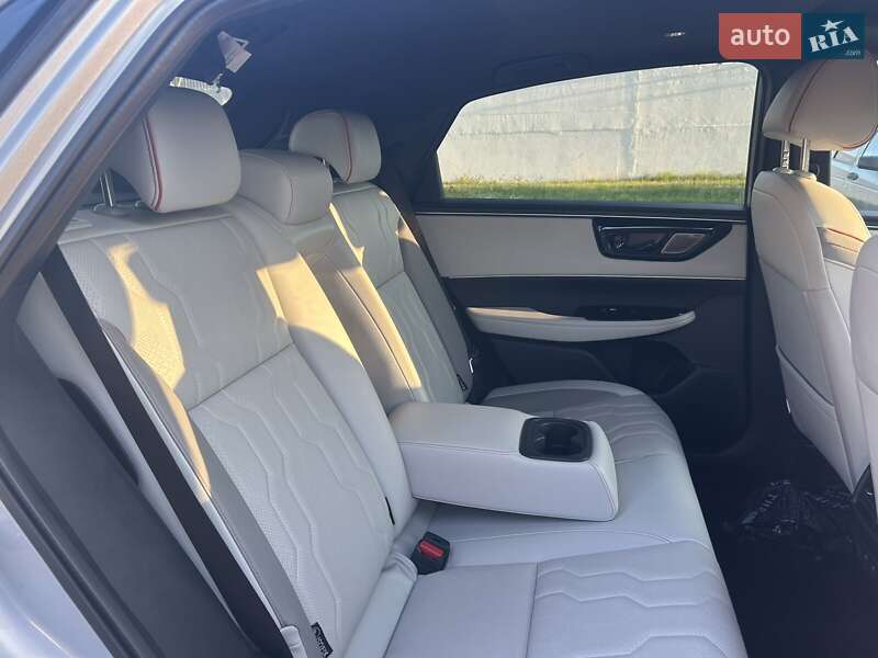 Внедорожник / Кроссовер Honda e:NS2 2024 в Малине