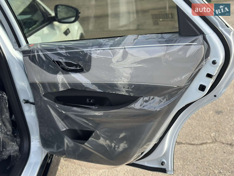 Внедорожник / Кроссовер Honda e:NS2 2025 в Киеве