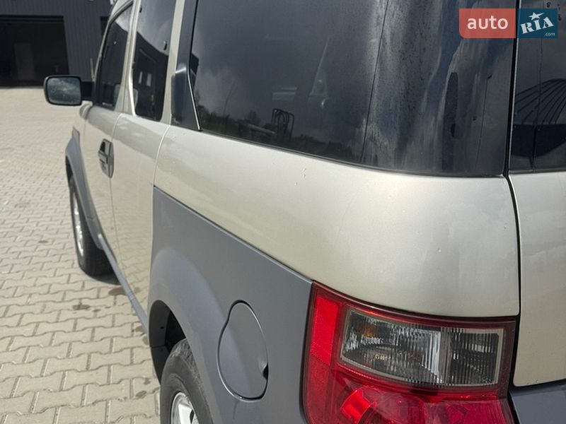 Позашляховик / Кросовер Honda Element 2003 в Чернігові