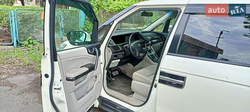 Мінівен Honda Elysion 2011 в Черкасах