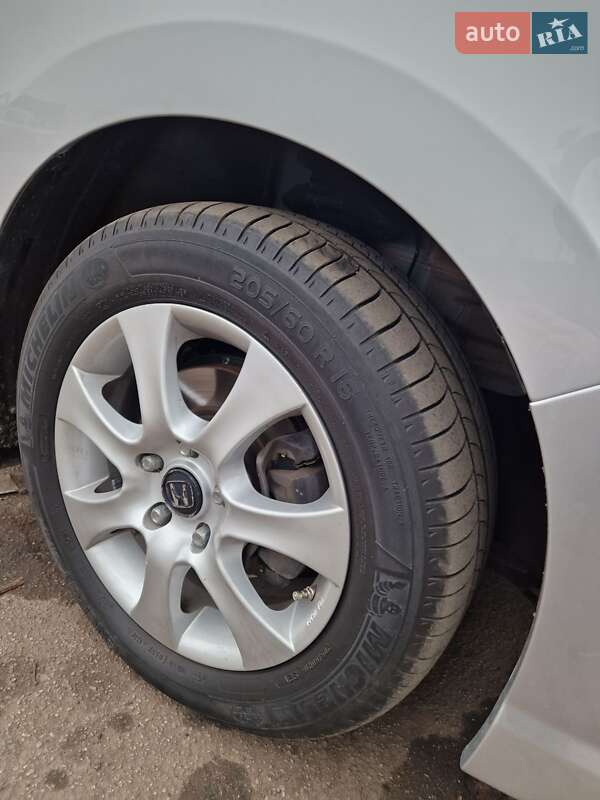 Минивэн Honda Elysion 2009 в Покровском