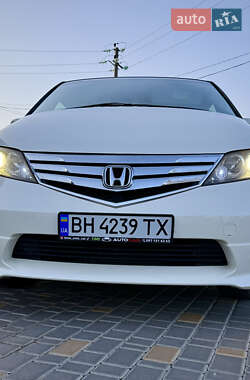 Минивэн Honda Elysion 2011 в 