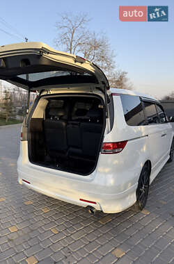 Минивэн Honda Elysion 2011 в 