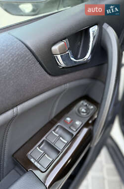 Минивэн Honda Elysion 2011 в 