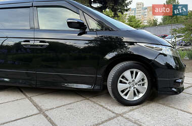 Минивэн Honda Elysion 2012 в 