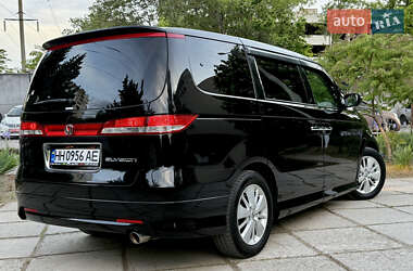 Минивэн Honda Elysion 2012 в 