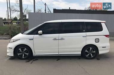 Минивэн Honda Elysion 2012 в 