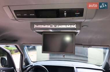 Минивэн Honda Elysion 2012 в 