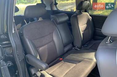 Минивэн Honda Elysion 2010 в 