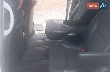 Мінівен Honda Elysion 2011 в 