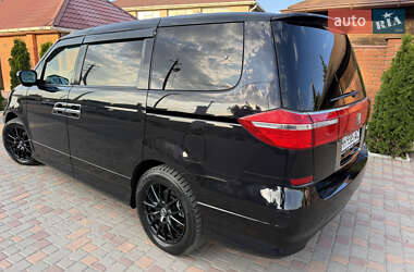 Минивэн Honda Elysion 2012 в 
