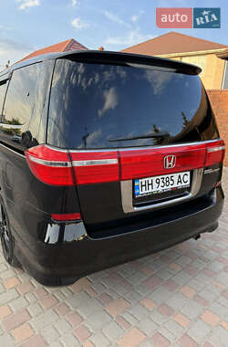 Минивэн Honda Elysion 2012 в 