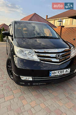 Минивэн Honda Elysion 2012 в 
