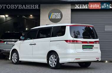 Минивэн Honda Elysion 2011 в 