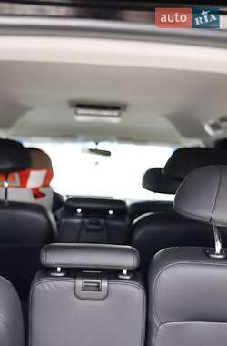Мінівен Honda Elysion 2012 в 