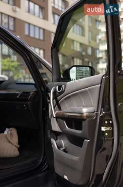 Мінівен Honda Elysion 2012 в 