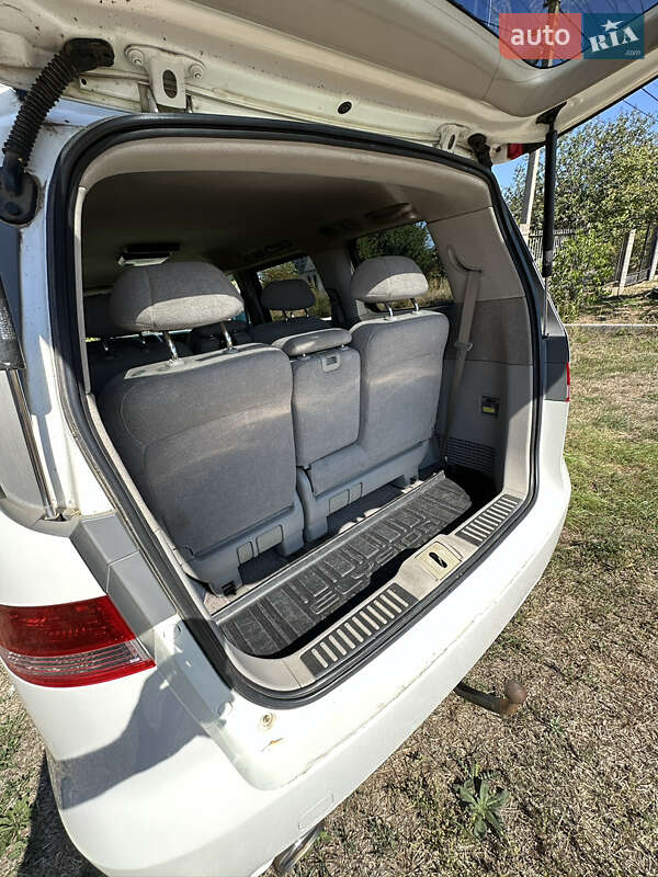 Минивэн Honda Elysion 2004 в Одессе