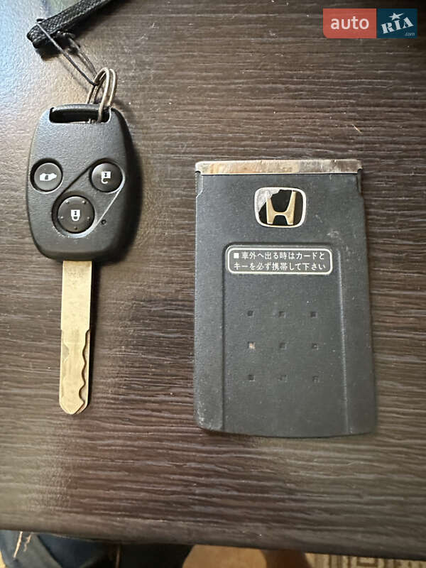 Минивэн Honda Elysion 2004 в Одессе