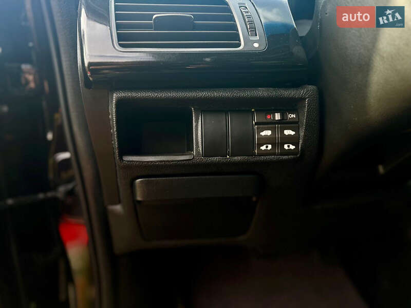 Минивэн Honda Elysion 2012 в Николаеве