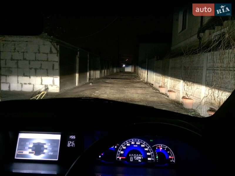 Мінівен Honda Elysion 2004 в Одесі