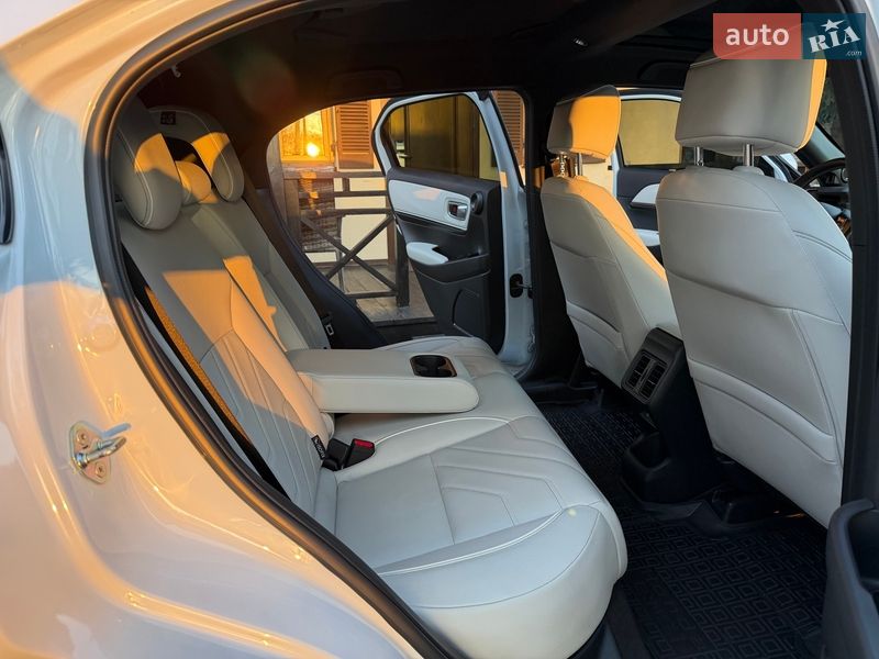 Внедорожник / Кроссовер Honda eNP1 2023 в Киеве