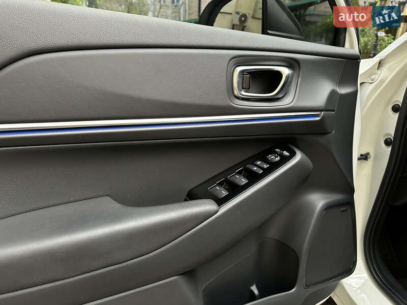 Внедорожник / Кроссовер Honda eNS1 2022 в Киеве