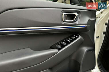 Внедорожник / Кроссовер Honda eNS1 2022 в 