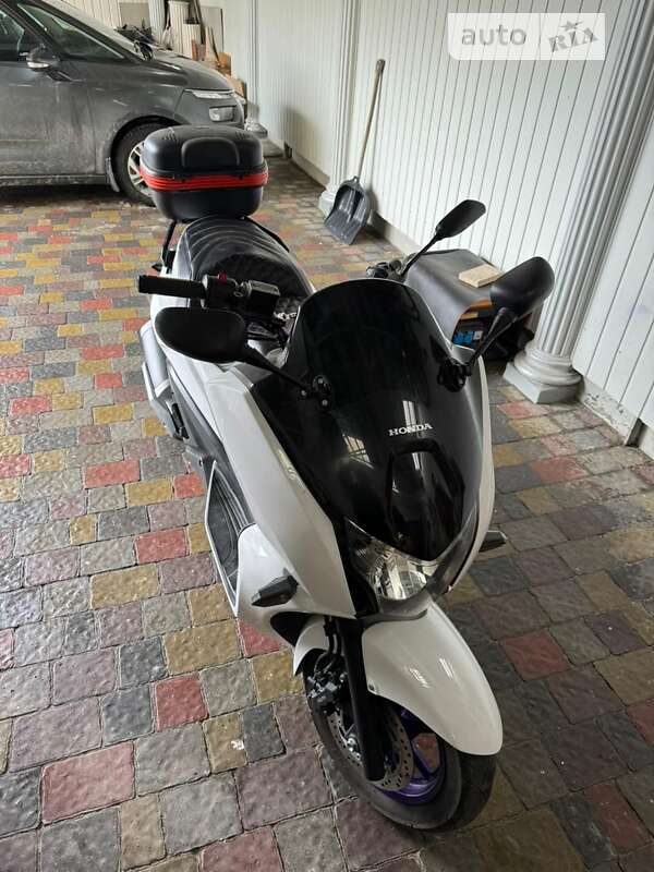 Максі-скутер Honda Faze 250 2012 в Тернополі фото 20 Максі-скутер Honda Faze 250 2012 в Тернополі