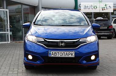 Хэтчбек Honda Fit 2017 в 