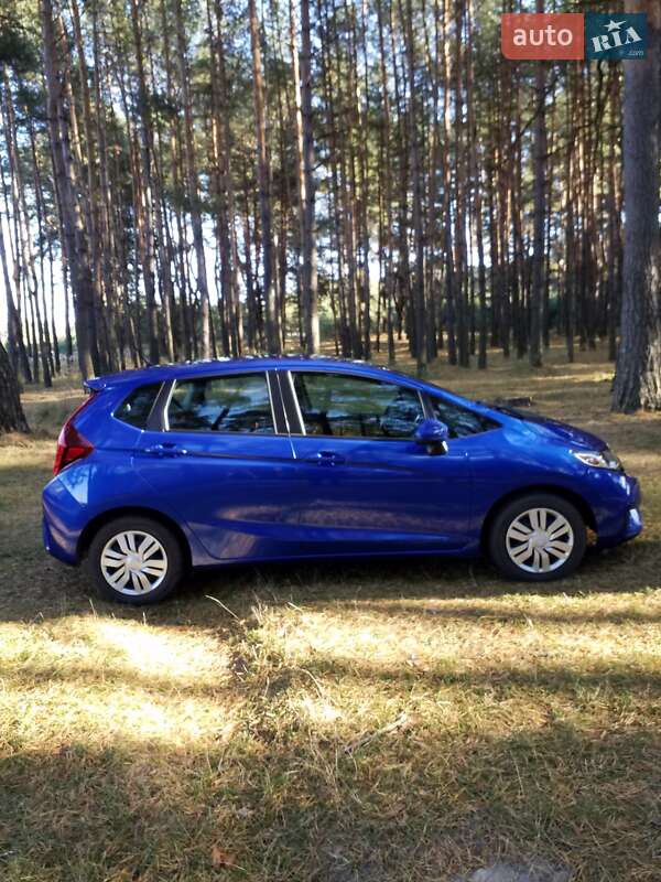 Хэтчбек Honda Fit 2016 в Славуте