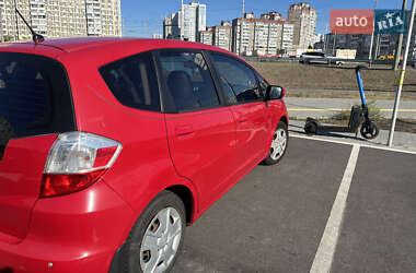Хэтчбек Honda Fit 2012 в 