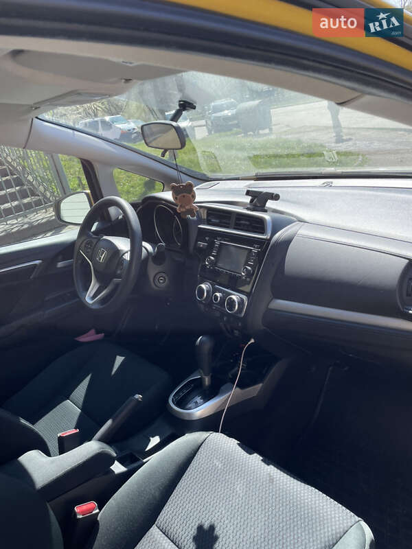 Хэтчбек Honda Fit 2018 в Львове