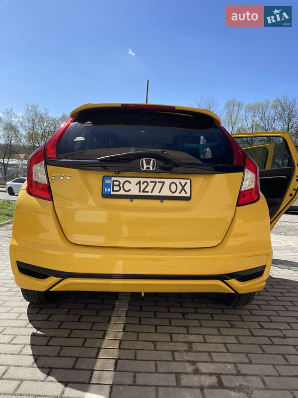 Хэтчбек Honda Fit 2018 в Львове