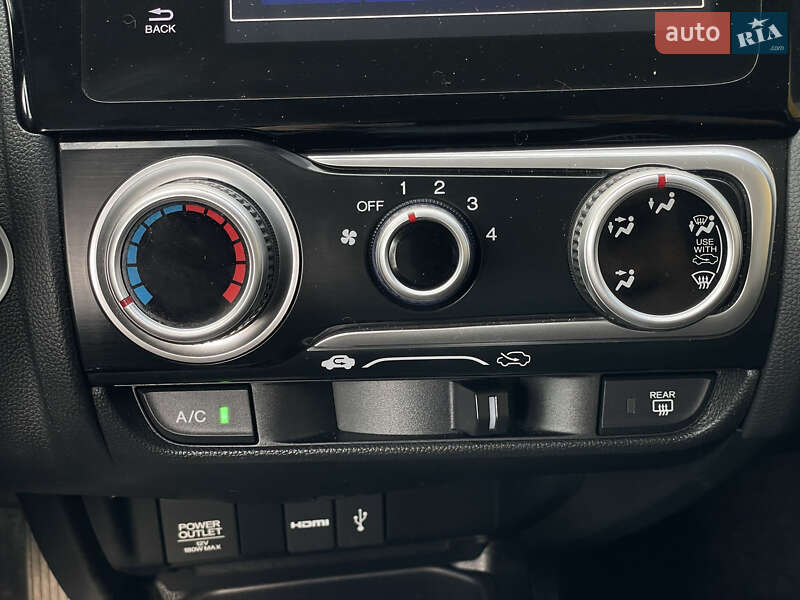 Хэтчбек Honda Fit 2015 в Одессе