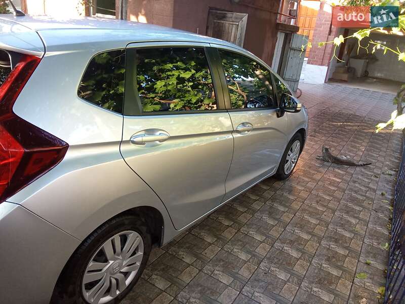 Хэтчбек Honda Fit 2016 в Одессе