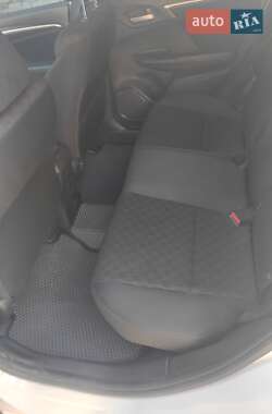 Хэтчбек Honda Fit 2015 в 