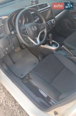 Хэтчбек Honda Fit 2015 в 