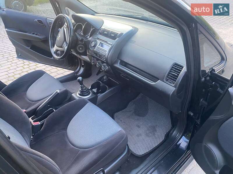 Хэтчбек Honda Fit 2007 в Львове фото 16 Хэтчбек Honda Fit 2007 в Львове