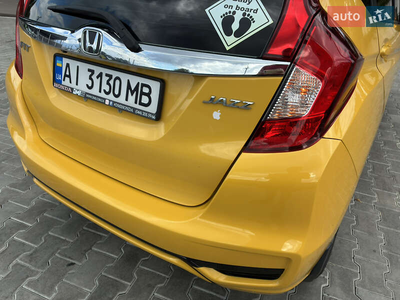 Хэтчбек Honda Fit 2017 в Киеве